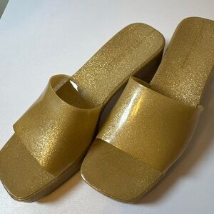 Steve Madden Harlin Open Toe Slide-On Single Strap Heeled Sandal Gold 9